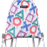 間違って握りそう…？「PlayStation」コントローラー型の時計やマグカップなどユニークなグッズがヴィレヴァンオンラインストアにて販売