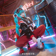 初音ミク／湾湾不弯（Weibo：湾湾不弯）