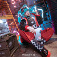 初音ミク／湾湾不弯（Weibo：湾湾不弯）