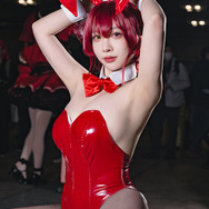 宝鐘マリン(バニーガール)「ホロライブ」/CHIHIRO(X:@chihiro_changTW)、撮影:山颪ヒア(X:@fotomachen)