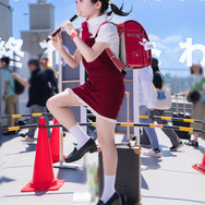 歌愛ユキ「強風オールバック」楽曲：ゆこぴ／桃田とろ（X：@toro_momomo）、撮影：マサ（X：@mojo37046127）