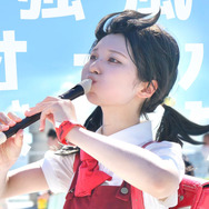 歌愛ユキ「強風オールバック」楽曲：ゆこぴ／桃田とろ（X：@toro_momomo）、撮影：ゆきかぜ先生（X：@dd_yukikaze16）