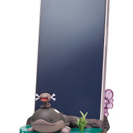 ニャオハやホゲータなど、パルデア地方の『ポケモン』たちがデスクの上でお手伝い！文具やアクセサリーを置いて使用できるフィギュアが登場