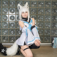 【コスプレ】太ももを美しく魅せる片足ニーハイとおへそ…！秀逸な衣装デザインにも喝采を送りたいめちゃカワ「フブさん」レイヤー・マリルリ【写真8枚】