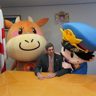 在日ジョージア大使、『桃太郎電鉄』「松屋フーズ」と協力した「シュクメルリランド」建設を発表―桃鉄のノウハウが国家事業でも活躍へ【エイプリルフール】