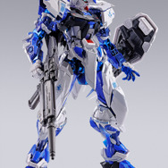 LBUILDガンダムアストレイブルーフレーム（フル・ウェポン装備） これが“最新”の「METAL BUILD ガンダムアストレイブルーフレーム