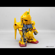 金色の機体、全高約24cmで圧倒的存在感!「機動戦士Zガンダム」より、クワトロ・バジーナが操る「百式」がジャンボソフビフィギュアSDに