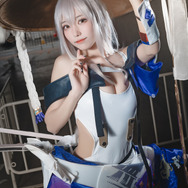 紅蓮『勝利の女神:NIKKE』/はるの犬(X:@haru_no_inu)、撮影:山颪ヒア(X:@fotomachen)