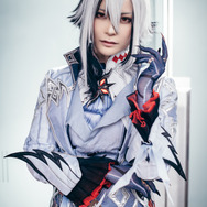 アルレッキーノ『原神』/倉地那侑(X:@nayupettan)、撮影:乃木章(X:@Osefly)