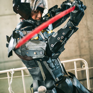 雷電『メタルギア ライジング リベンジェンス』／へいず（X：@haze_cos1026）、撮影：乃木章（X：＠Osefly）