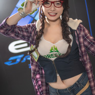 ジュリア・チャン『鉄拳』／佐倉ゆるか（X：@Sakura_Yuruka ）