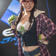 ジュリア・チャン『鉄拳』／佐倉ゆるか（X：@Sakura_Yuruka ）