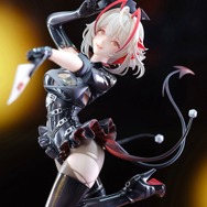 垣間見える素肌に惹かれる…！『アークナイツ』より「W」のプロポーション抜群なフィギュア登場―こちらを見つめる不敵な笑みが可愛らしい