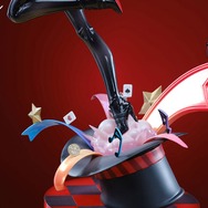 垣間見える素肌に惹かれる…！『アークナイツ』より「W」のプロポーション抜群なフィギュア登場―こちらを見つめる不敵な笑みが可愛らしい