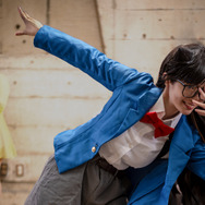 コナンの格好をした毛利蘭「名探偵コナン」もころす（X：@mokorosu）