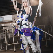 紅蓮『勝利の女神:NIKKE』／はるの犬（X：@haru_no_inu）／『勝利の女神:NIKKE』ブース出演