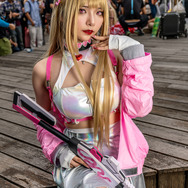 バイパー『勝利の女神:NIKKE』/尤依(Instagram:y___u__iii)
