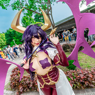 マジアベーゼ「魔法少女にあこがれて」／Kadorin 仁美（Instagram：kadorin.hitomi）