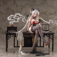 スラリと伸びた足と豊満ボディ…!『アズレン』エーギルが「祥雲に昇る金龍」で立体化―零れ落ちそうで目が離せない