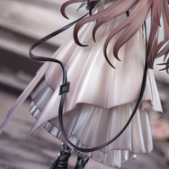 ほほえみが美しい…『アークナイツ』より「魔王」のフィギュアが日本国内でも！あみあみで予約受付中―特典のアクリルチャームもついてくる