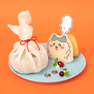 顔が真っ赤で辛そうな「ちいかわ」がカレーに…！新たなメニューとグッズを展開する“食欲そそるHOTなフェア”が常設コラボカフェで開催決定