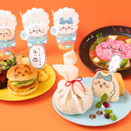 顔が真っ赤で辛そうな「ちいかわ」がカレーに…！新たなメニューとグッズを展開する“食欲そそるHOTなフェア”が常設コラボカフェで開催決定