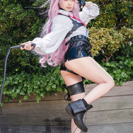 ユニ『勝利の女神：NIKKE』／柊蓮（X：@syuuren_）