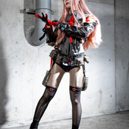 ラピ『勝利の女神:NIKKE』／ひよっこ（X：@nakukotogadekin）