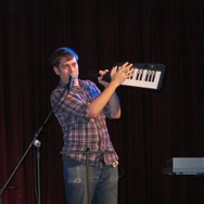 【E3 2010】ドラム＆マイクロフォン対応、2年ぶりのシリーズ最新作『Rock Band3』