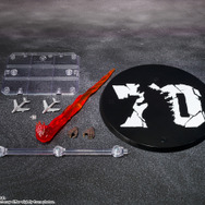 70年前のポスターそのまま…初代「ゴジラ」がフィギュアになって登場！当時のスーツをイメージ&飛行機や放射熱線エフェクトで恐怖の象徴を自在にポージング