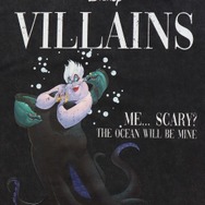 マレフィセントやアースラなど、ディズニー「ヴィランズ」モチーフのTシャツ4種が発売!雑誌風のデザインがシックでおしゃれ