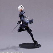 スラリと伸びた美脚に見とれてしまう…!『ニーア オートマタ』より2BがゴーグルON/OFF2つの姿で立体化ーそれぞれポーズも異なる仕上がりに