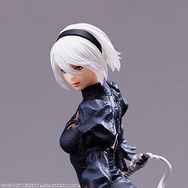 スラリと伸びた美脚に見とれてしまう…!『ニーア オートマタ』より2BがゴーグルON/OFF2つの姿で立体化ーそれぞれポーズも異なる仕上がりに