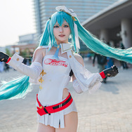 初音ミク／猫宮ハルナ（X：@Hapinachan_cos）