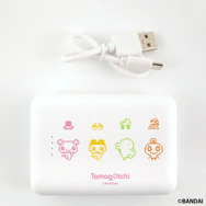 “まめっち”の成長過程を描いたスマホケースも！『たまごっち』×サンキューマートのコラボ雑貨がカワイイ