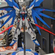 分身（？）するデスティニーガンダムや製作期間10年クラスのスターデストロイヤーなど、数多の力作たちが一堂に会する！【八展2024フォトレポート】