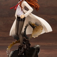 愛おしく見つめる儚い視線…『シュタゲ』牧瀬紅莉栖が作中の雰囲気そのままに立体化！周囲の歯車や台座で世界観を表現