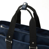 『学マス』描き下ろしの月村手毬もかわいい！初星学園モデルのスクールバッグ＆カーディガンが登場