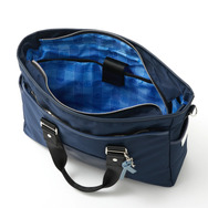 『学マス』描き下ろしの月村手毬もかわいい！初星学園モデルのスクールバッグ＆カーディガンが登場