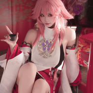 八重神子『原神』／草莓刺客（Weibo：@草莓刺客）