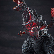 クオリティが高すぎる…！「シン・ゴジラ」超リアルで大迫力なフィギュアが、覚醒Verと共に降臨