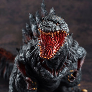 クオリティが高すぎる…！「シン・ゴジラ」超リアルで大迫力なフィギュアが、覚醒Verと共に降臨