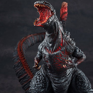 クオリティが高すぎる…！「シン・ゴジラ」超リアルで大迫力なフィギュアが、覚醒Verと共に降臨