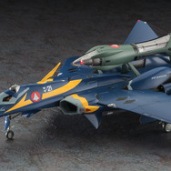 「マクロスプラス」もうひとつの主役「YF-21」がフォールドブースター&ファストパック付きでプラモデルになって登場