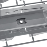 「マクロスプラス」もうひとつの主役「YF-21」がフォールドブースター&ファストパック付きでプラモデルになって登場