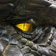 懐かしの受付嬢たちもアクスタに！「モンスターハンター20周年-大狩猟展-」記念グッズ全ラインナップが公開ー“アイテムポーチ”風ポーチなど個性的なアイテム多数