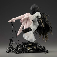 貞子、美少女フィギュアになる―艶やかな生足美脚、黒髪から覗か