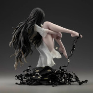 貞子、美少女フィギュアになる―艶やかな生足美脚、黒髪から覗かせる目は寂しげていて美しい…