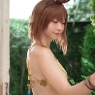 この可愛さはまさに“リアルライザ”だ！公式コスプレイヤー・伊織もえさんの「水着ライザ」コスが魅力的過ぎる