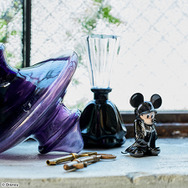 『キングダム ハーツ』黒コートに身を包んだかっこいい「王様」と、ピカピカに輝く「シャドウ」のメタルフィギュアが再受注開始！